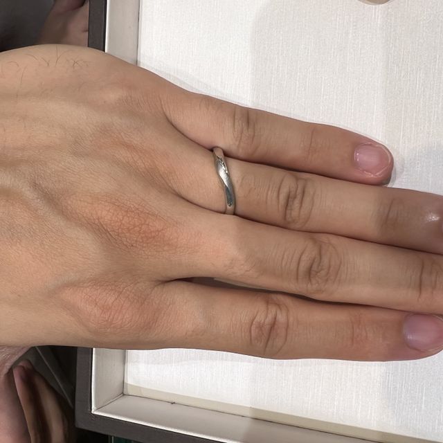 【アイプリモ(I-PRIMO)の口コミ】 デザインはシンプルなものが良かったが、かず多くの種類から見ていくうち…