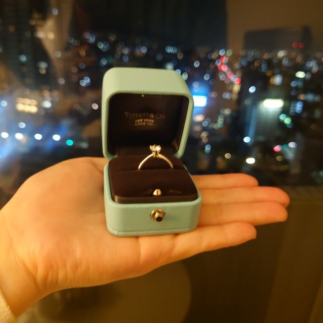 【ティファニー(Tiffany & Co.)の口コミ】 彼が選んだのですが、シンプルなものが良いとの、またティファニーカット…