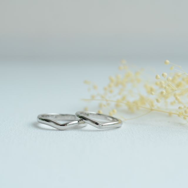 【CRAFY(クラフィ)の口コミ】 世界で一つの結婚指輪を作りたい、と2人の考えがあり、HPやInstagramを拝…