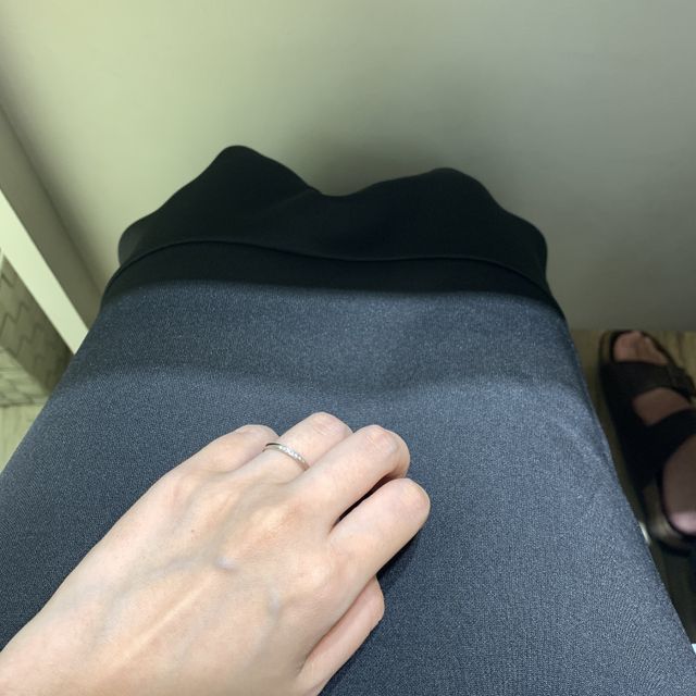 【ETERNAL(エターナル)の口コミ】 かなり細身で華奢なデザインです。
指がすらりと長くないので、あまりゴツ…