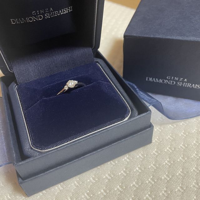 【銀座ダイヤモンドシライシの口コミ】 付き合っている彼が、プロポーズの際にダイヤモンドシライシさんのプロポ…