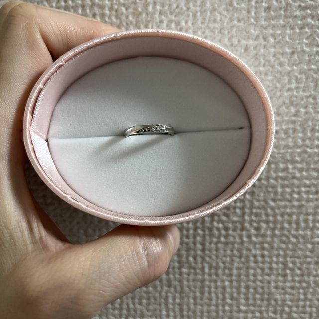 【insembre(インセンブレ)の口コミ】 お互いの求めていたデザインに1番近かったからです。
ウェーブが苦手な旦…