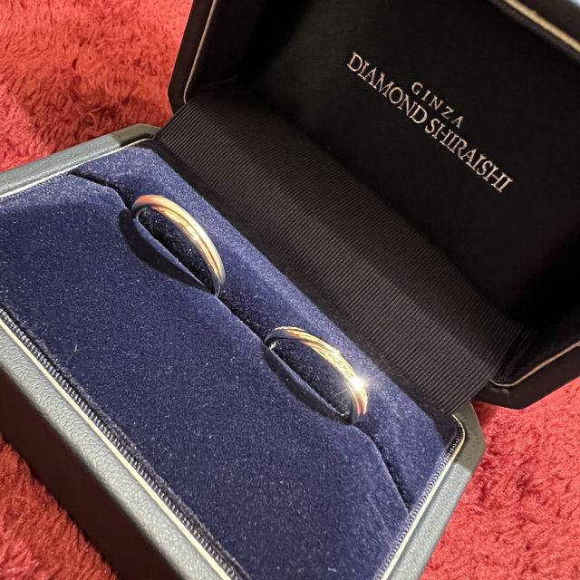 【銀座ダイヤモンドシライシの口コミ】 どの角度から見ても、ダイヤのキラキラがみえるのでとてもよかったです。…