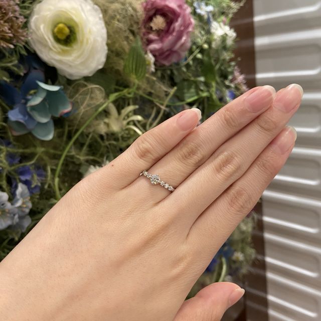 【HOSHI no SUNA 星の砂(ほしのすな)の口コミ】 キラキラしており、ゴージャス感が可愛かったです。重ね付けしたかったの…