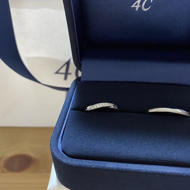 【4℃ BRIDAL(ヨンドシーブライダル)の口コミ】 派手すぎず、シンプルすぎない指輪を探していたのでここのブランドは他の…