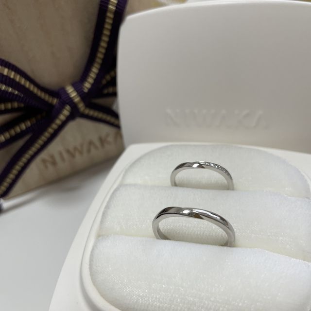 【俄(にわか)の口コミ】 いろんな指輪を付けましたがなにより軽くて着け心地がとてもいいです。直…