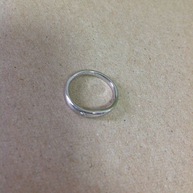 【銀座ダイヤモンドシライシの口コミ】 できる限りシンプルで、劣化しないものを探していて、
こちらに決めました…