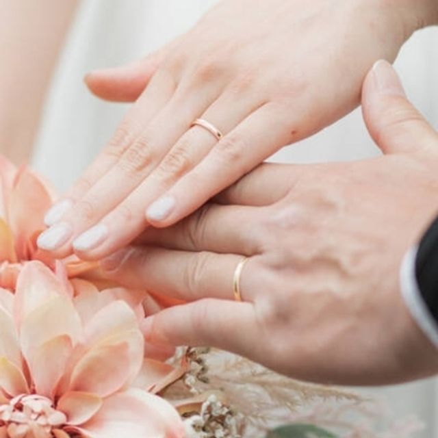 【voulez vous(ヴーレ・ヴー)の口コミ】 二人の希望だったアンティークな雰囲気とミル打ちのデザインがとても気に…