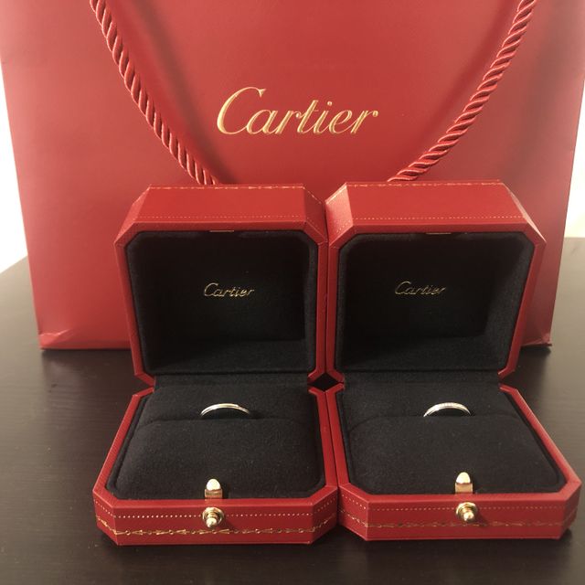 【カルティエ(Cartier)の口コミ】 母のツテがあったためブランドはカルティエで決まっていました。その中で…