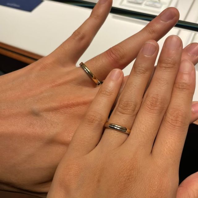 【銀座ダイヤモンドシライシの口コミ】 デザイン:新郎がプラチナとイエローゴールド、新婦がプラチナとピンクゴー…