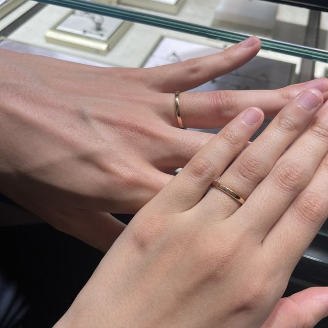 【ヴァン クリーフ＆アーペル(Van Cleef & Arpels)の口コミ】 シンプルかつ上品:有名なジュエリーブランドのリングなので、シンプルなデ…