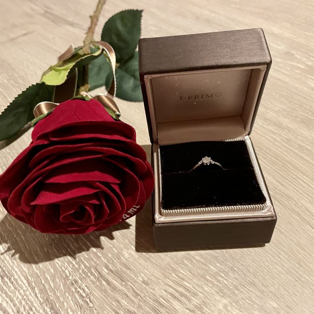 【アイプリモ(I-PRIMO)の口コミ】 直感的にパートナーに似合いそうなデザインの指輪で気に入りました。アイ…