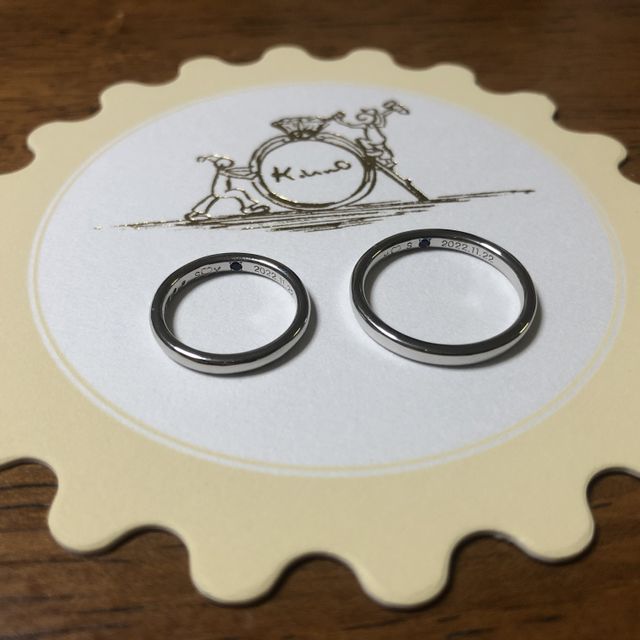 【ケイウノ ブライダル(K.UNO BRIDAL)の口コミ】 素材は、同じものにしたいと希望があり、長く飽きずに楽しめそうなプラチ…