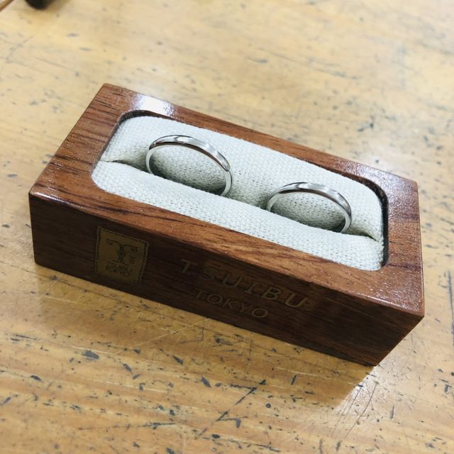 【ついぶ工房の口コミ】 結婚指輪を探している時に、
手作りができるとしり、
是非手作りがしたい
…