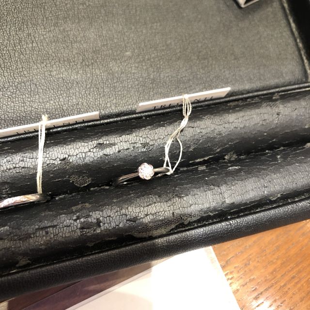 【TRECENTI(トレセンテ)の口コミ】 デザインが可愛く、着け心地も良かった。なめらかな加工で取り付けと取り…