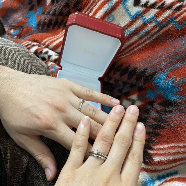【カルティエ(Cartier)の口コミ】 指輪のデザインはシンプルなものがよく、シンプルなものにしました。着け…