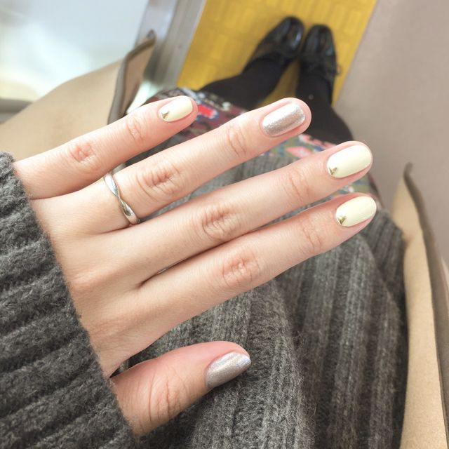 【ティファニー(Tiffany & Co.)の口コミ】 夫のゴツゴツした手にも似合う、シンプルだけどただのまっすぐなリングで…