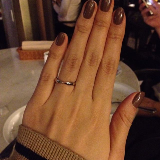 【ティファニー(Tiffany & Co.)の口コミ】 夫のゴツゴツした手にも似合う、シンプルだけどただのまっすぐなリングで…