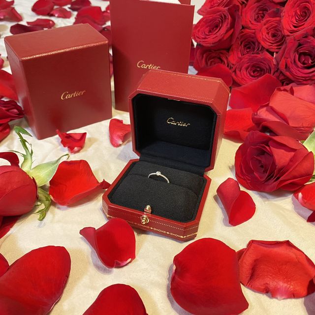 【カルティエ(Cartier)の口コミ】 婚約指輪は箪笥の肥やしになるとよく聞いていたので、なるべく普段つけら…