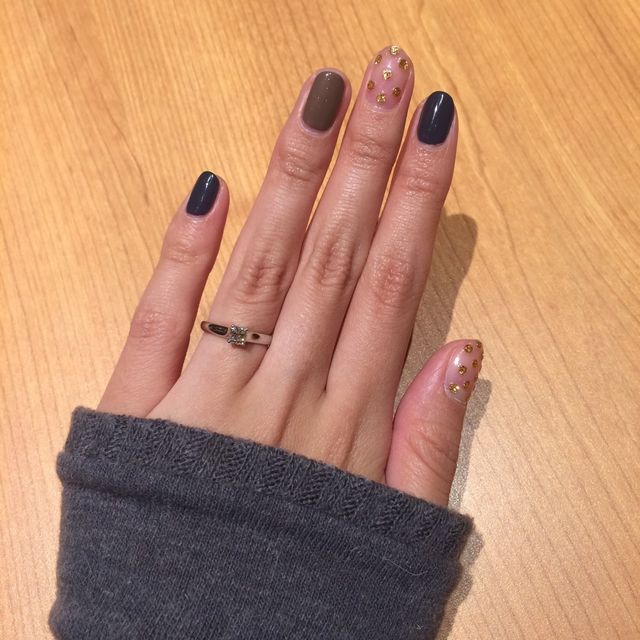 【ティファニー(Tiffany & Co.)の口コミ】 クラシカルで上品なデザインのものを探しており、四角いカットのダイヤと…