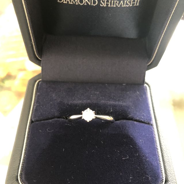 【銀座ダイヤモンドシライシの口コミ】 指輪のデザインも素敵で、二人で約2時間程度、じっくり見ながら選びました…