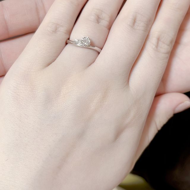 【TRECENTI(トレセンテ)の口コミ】 可愛いものが好きで、お花や葉っぱイメージの指輪を探していたところ、フ…