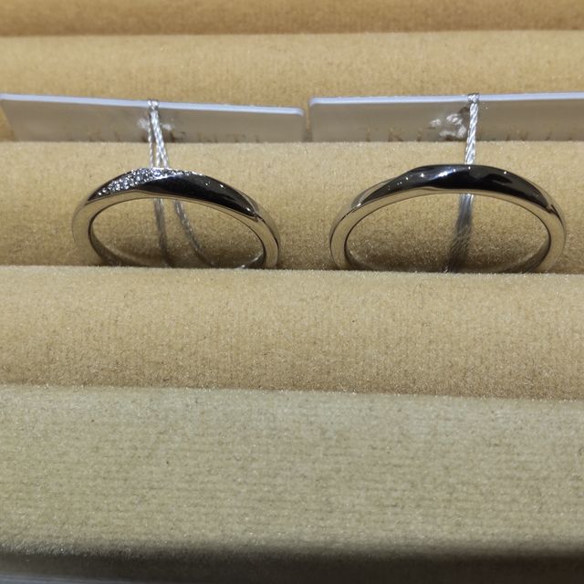 【TRECENTI(トレセンテ)の口コミ】 マリッジリングのつけ心地の良さと担当の方が一緒に似合ってるから考えて…