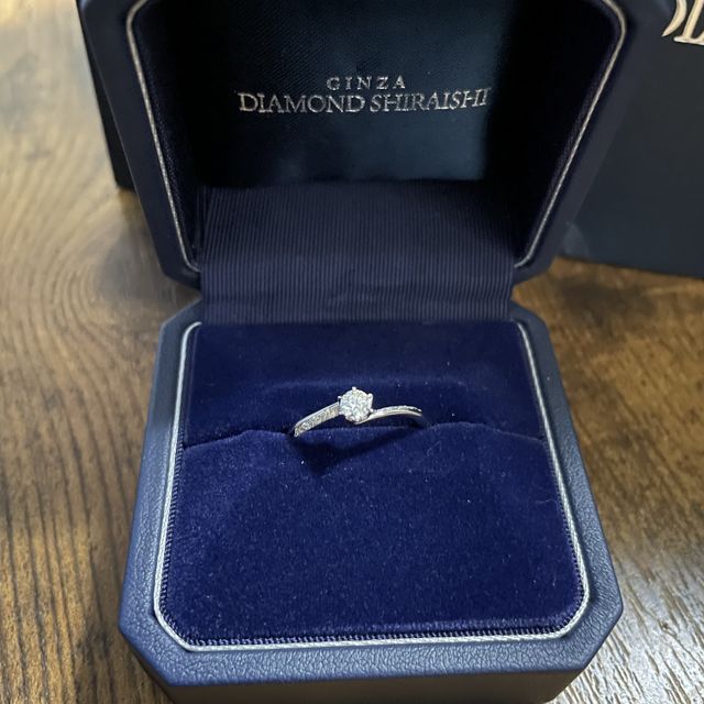 【銀座ダイヤモンドシライシの口コミ】 ブランドの口コミがよくて、決めました。また、知名度もあり、みんなが知…