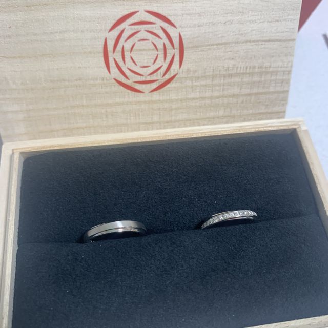 【出雲結(いずもゆい)の口コミ】 男性用デザインが彼にぴったりだったのが大きな決め手です。
女性用も、最…