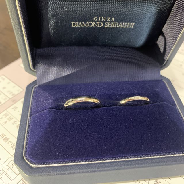 【銀座ダイヤモンドシライシの口コミ】 指輪はシンプルなデザインが良かったのですが、やはりダイヤモンドが入っ…