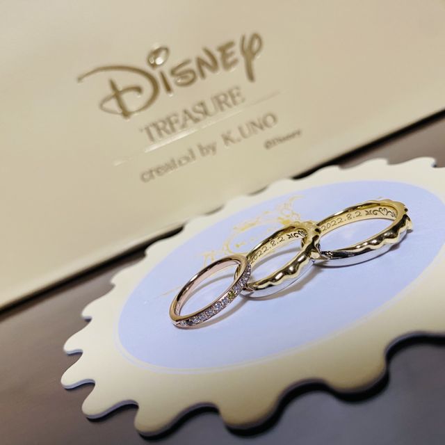 【ケイウノ ブライダル(K.UNO BRIDAL)の口コミ】 プロポーズが8月2日ではちみつの日ということと、指輪選びをしていたとき…