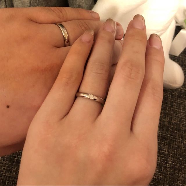 【canal4℃(カナルヨンドシー)の口コミ】 シンプルで細みなデザインがよく
2つのタイプで悩み、よりシンプルなタイ…