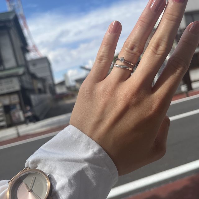 【アイプリモ(I-PRIMO)の口コミ】 婚約指輪がアイプリモの星座をモチーフにした指輪だったため、婚約指輪と…