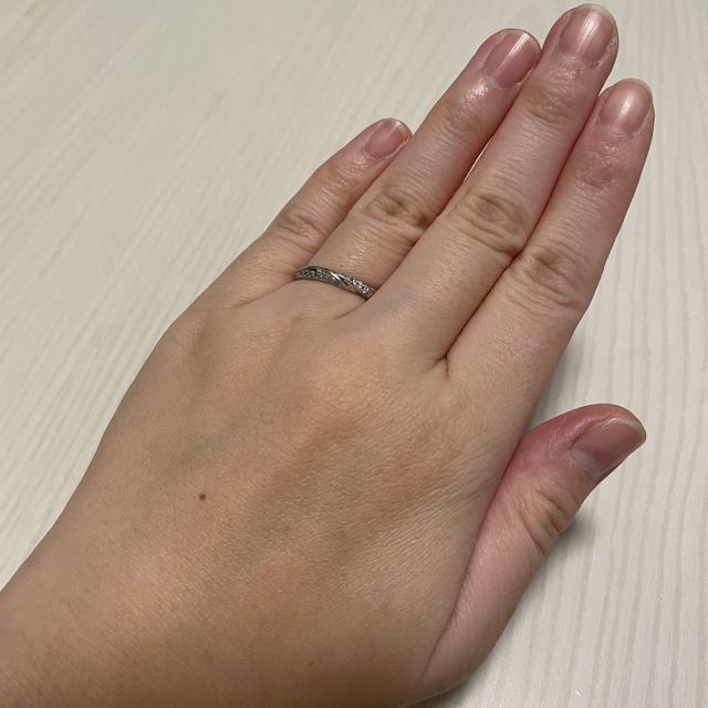 【エクセルコダイヤモンド(EXELCO DIAMOND)の口コミ】 まずデザインが他のブランドさんより好みのものが多かったです。
どれも魅…