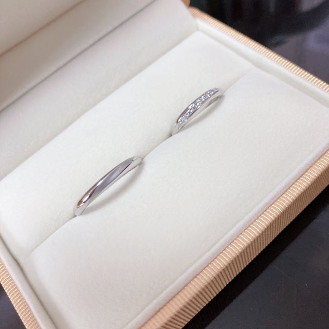 【ケイウノ ブライダル(K.UNO BRIDAL)の口コミ】 つや消しや指輪の幅の変更などの細かなデザインの付け足しができることと…