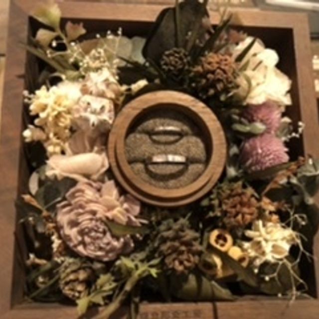 【鎌倉彫金工房の口コミ】 彼も私も日常使いできる結婚指輪を探していました。その中で自分たちの好…