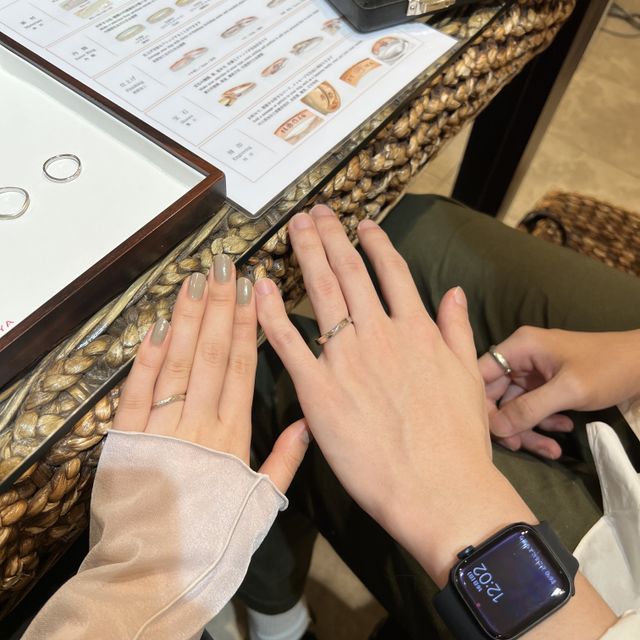 【杢目金屋(もくめがねや)の口コミ】 日本の伝統技術を使用した指輪で、デザインや使う金属も自分達で決められ…