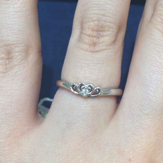 【4℃ BRIDAL(ヨンドシーブライダル)の口コミ】 無難なデザインが多く、価格もお手頃です。
私は他店のフルオーダーでほぼ…