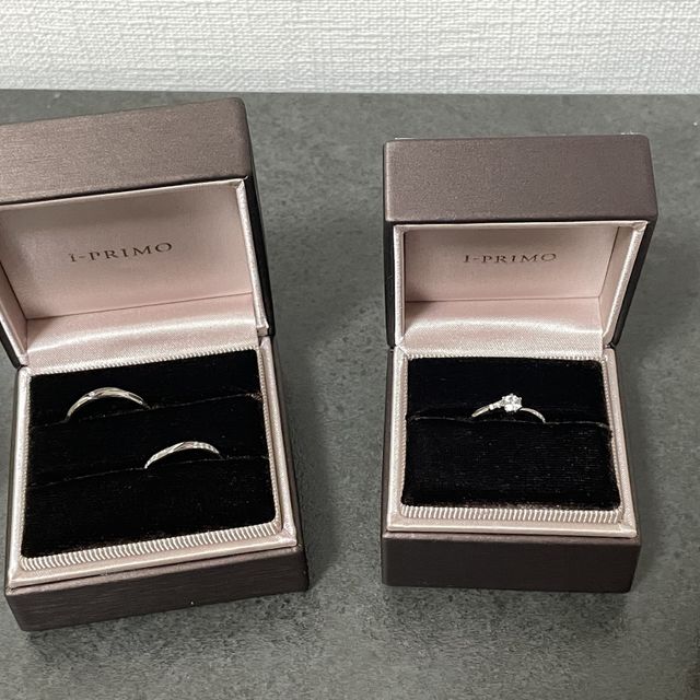 【アイプリモ(I-PRIMO)の口コミ】 やはり婚約指輪は自分にピッタリなものを選びたいですので、デザインが重…