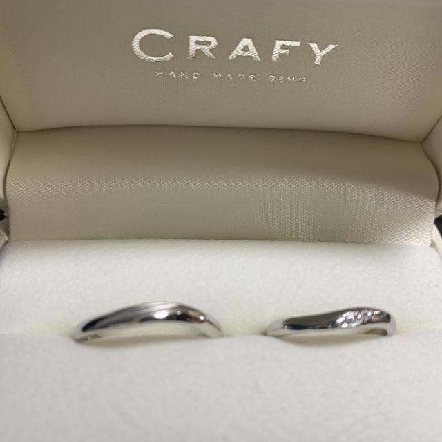 【CRAFY(クラフィ)の口コミ】 いろんなところで指輪をつけて、ある程度デザインの目星をつけていました…