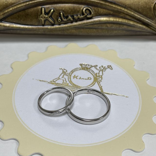 【ケイウノ ブライダル(K.UNO BRIDAL)の口コミ】 デザイナーがデザインした、オリジナルの刻印が入れられること。アフター…