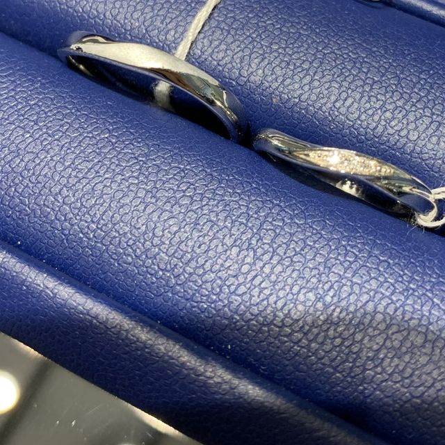 【銀座ダイヤモンドシライシの口コミ】 シンプルでありながらも、キラキラ感のある普段使いできそうな指輪を探し…