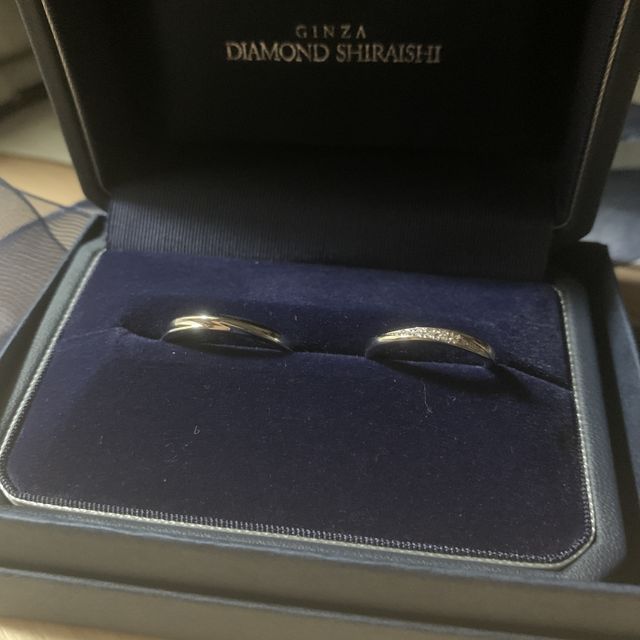 【銀座ダイヤモンドシライシの口コミ】 ストレートのプラチナリングを探していて、何店舗か回った後にこちらの店…