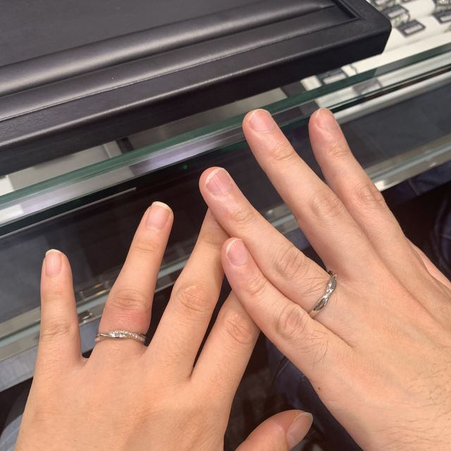 【ラザール ダイヤモンド(LAZARE DIAMOND)の口コミ】 デザインが一目惚れして即決しました！実際みてもとても可愛く一目惚れし…