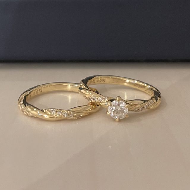 【銀座ダイヤモンドシライシの口コミ】 デザインは、
・私服に合わせ易いようにカジュアルなもの
・手が綺麗に見…