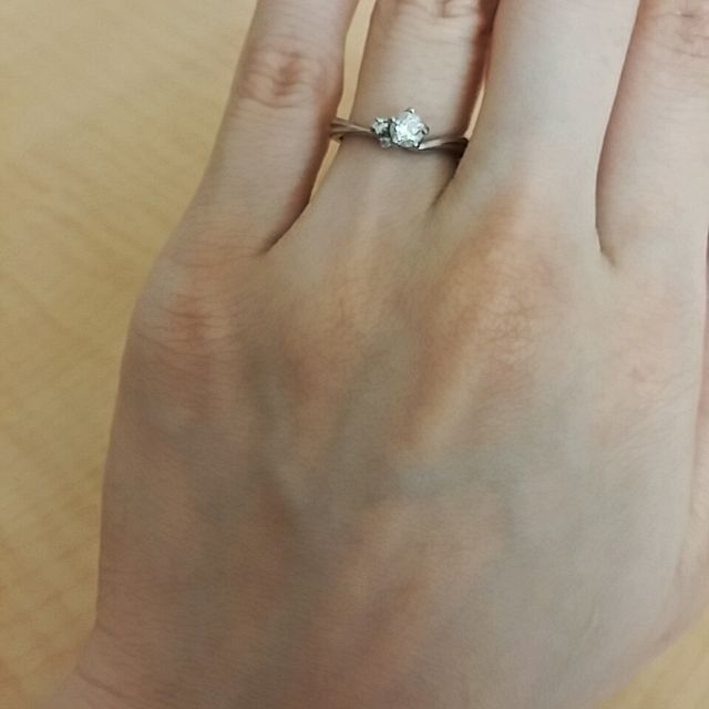 【Wish upon a star(ウィッシュアポンアスター)の口コミ】 私は、性格ががさつなので、せめて指輪だけは女性らしいものが欲しいなと…