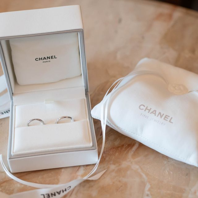 【シャネル(CHANEL)の口コミ】 結婚指輪はシャネルのカメリアがいい！とずっと思っていたので、あまり検…