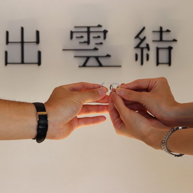 【出雲結(いずもゆい)の口コミ】 デザインと指輪についての出雲結さんの想いに惹かれて決めました。
価格も…