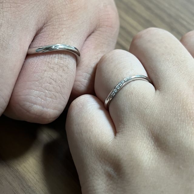 【ひなの口コミ】 ブランドは気にせずデザイン重視で探しました。
付け心地や着用時の雰囲気…