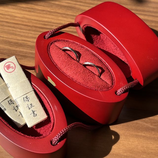 【ひなの口コミ】 ブランドは気にせずデザイン重視で探しました。
付け心地や着用時の雰囲気…